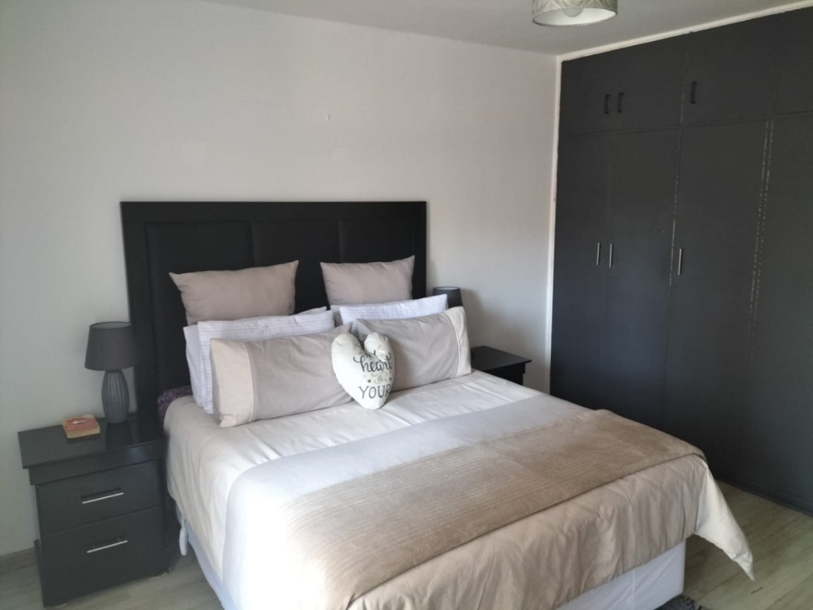 2 Bedroom Property for Sale in Bloemfontein Free State